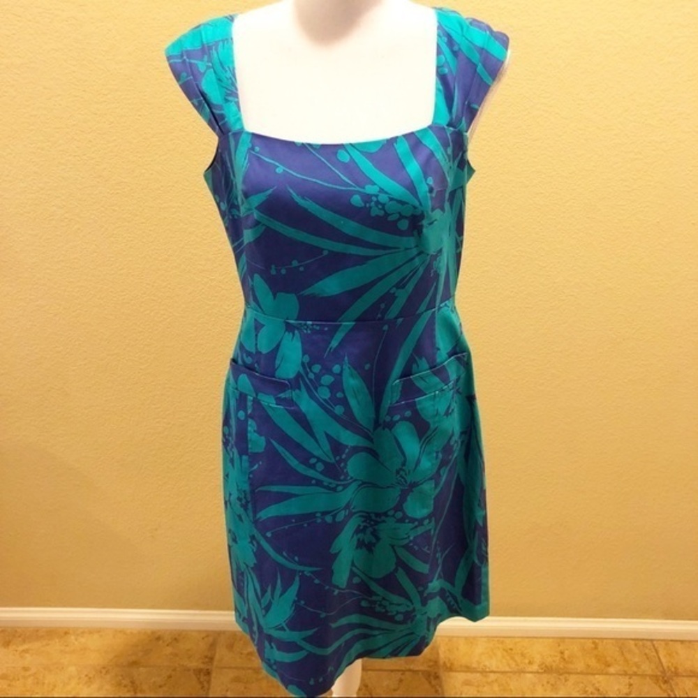 Spense Hawaiian looking dress